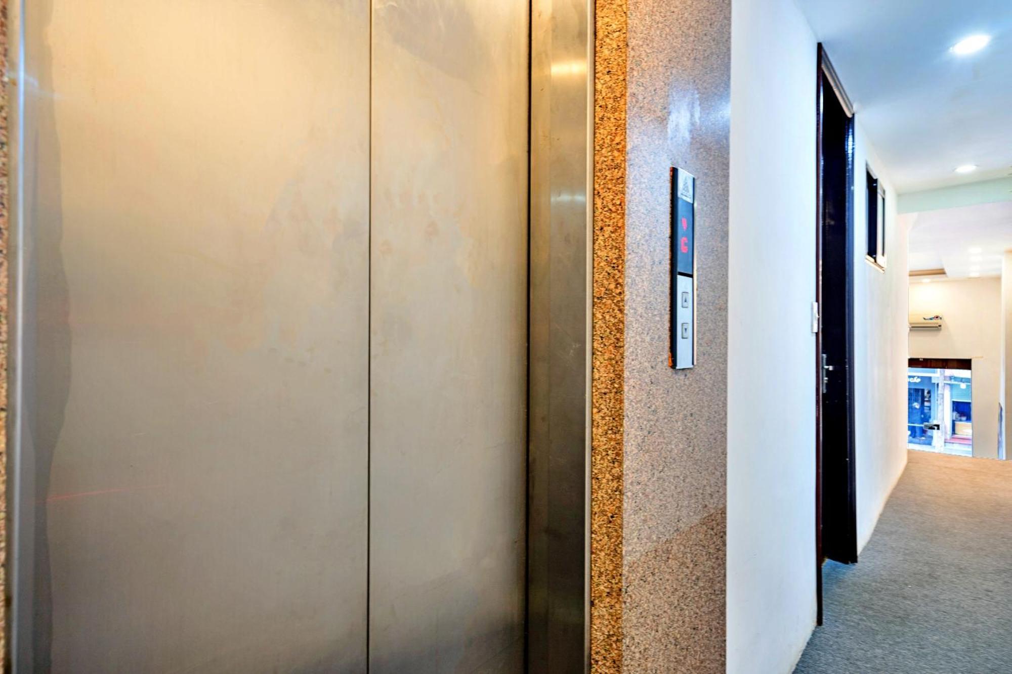 Hanz Ami Central Hotel 河内 外观 照片